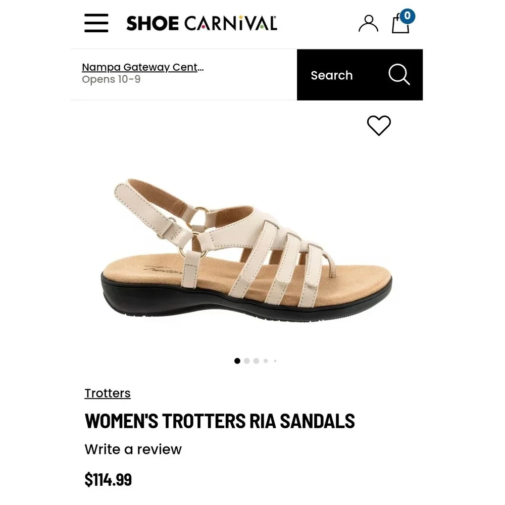 NWOT Trotters Ria Sandals Ivory Leather Strappy Hook and Loop Women 10‎ Narrow